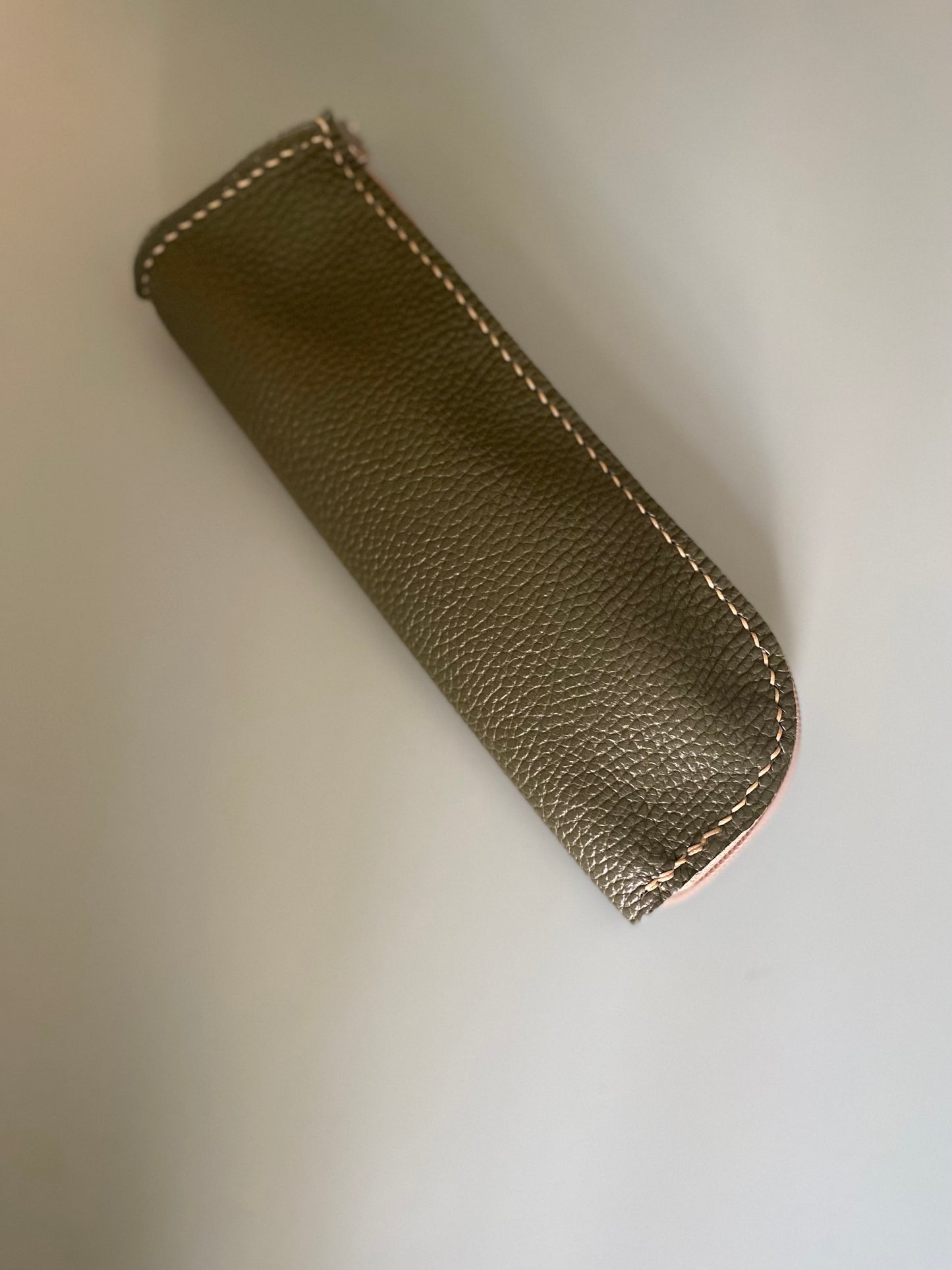 Pen case in olive