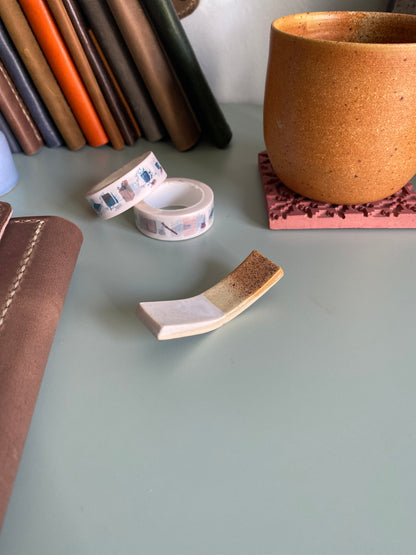 Ceramic pen rest